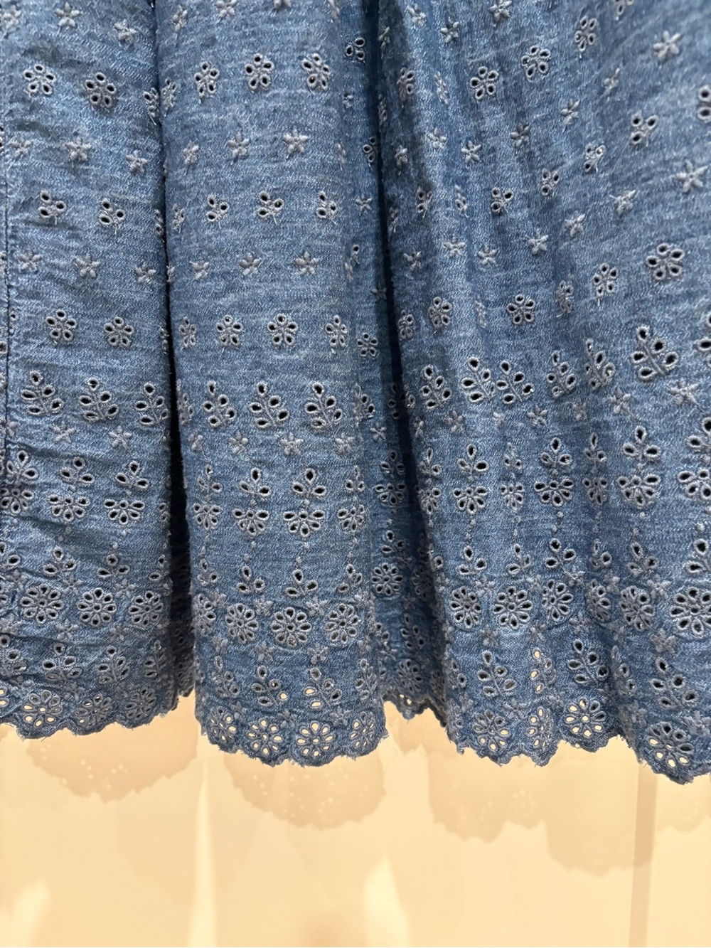 Doen x GAP midi denim eyelet dress. Size L - Picture 4 of 7